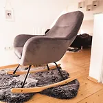 Pfaelzer Herzel Mit 2 Schlafzimmern Und Blick Ueber Rheinebene Kostenfreiem Parkplatz Und Wlan Fusslaeufig Zum Wald Und Den Weinbergen Weinkuehlschrank Broetchenservice Garten Mit Gasgrill Appartement