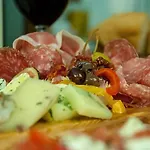 Pfaelzer Herzel Mit 2 Schlafzimmern Und Blick Ueber Rheinebene Kostenfreiem Parkplatz Und Wlan Fusslaeufig Zum Wald Und Den Weinbergen Weinkuehlschrank Broetchenservice Garten Mit Gasgrill Appartement *