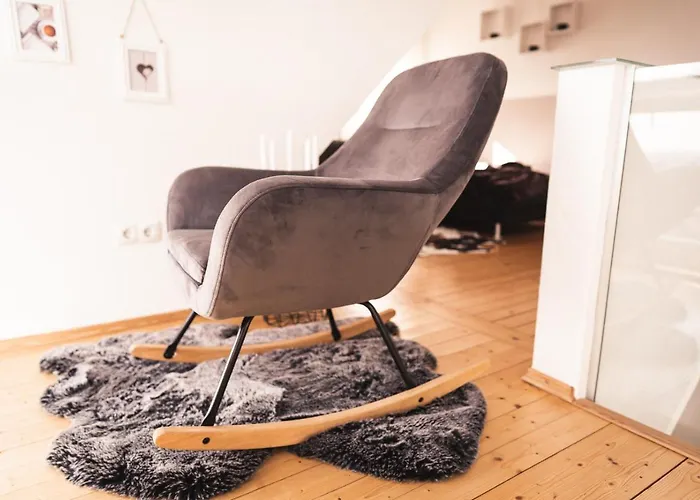 Pfaelzer Herzel Mit 2 Schlafzimmern Und Blick Ueber Rheinebene Kostenfreiem Parkplatz Und Wlan Fusslaeufig Zum Wald Und Den Weinbergen Weinkuehlschrank Broetchenservice Garten Mit Gasgrill Apartamento